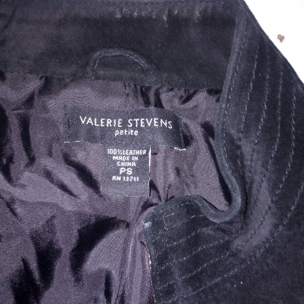 Valerie Stevens petite leather jacket
